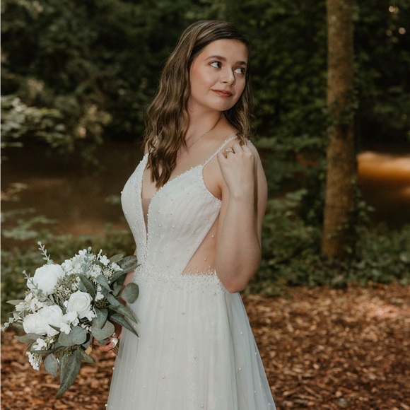 Meet your Posher, Rae - Picture 1 of 1